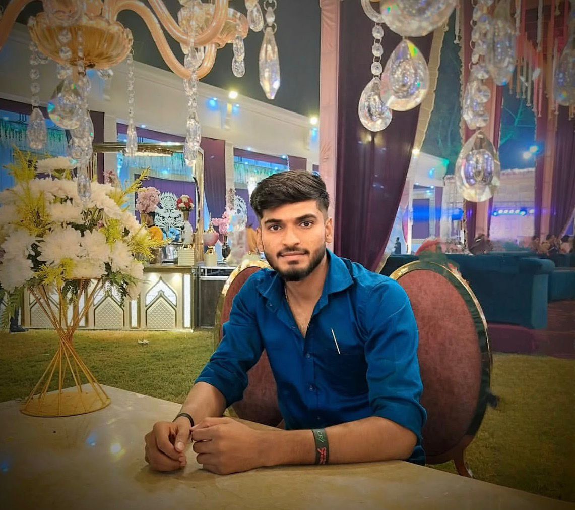 Agra News:पुलिस लाइन में युवक ने की आत्महत्या, मचा हड़कंप