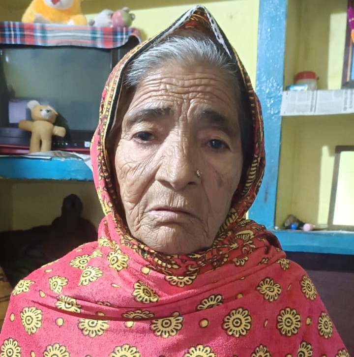 Agra News:बुज़ुर्गा पर बेटों का अत्याचार मकान हड़पने के लिए दी जा रही जान से मारने की धमकी